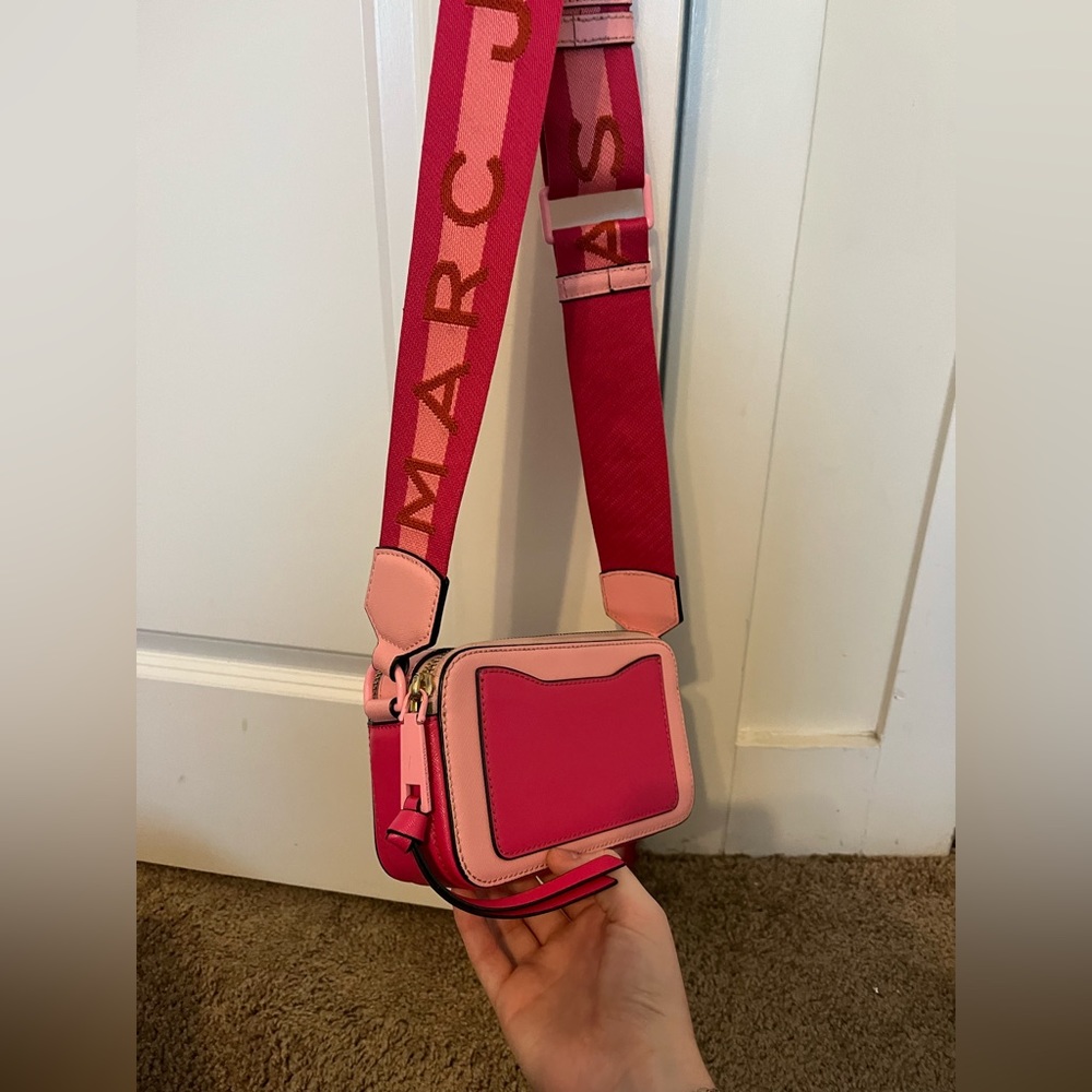 marc jacobs crossbody pink